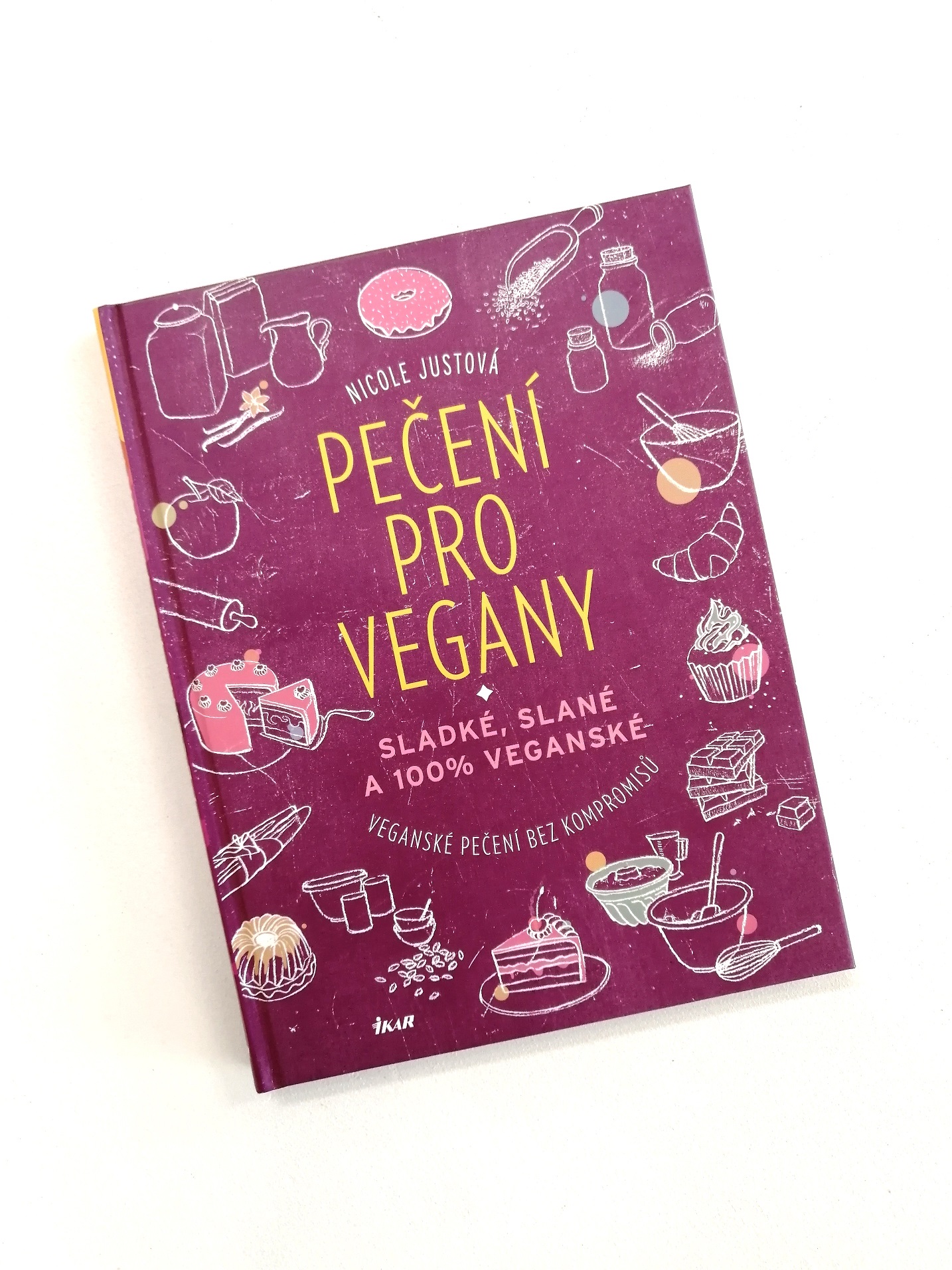 Pečení pro vegany, Nicole Justová